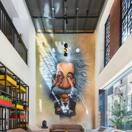 Couch & Cheese Homestel The Most Luxurious Hostel For Working Professionals & Students Poona Buitenkant foto