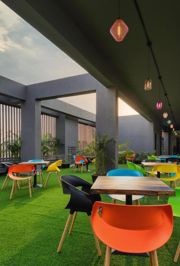 Couch & Cheese Homestel The Most Luxurious Hostel For Working Professionals & Students Poona Buitenkant foto